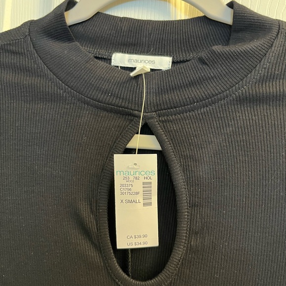 Maurices Women’s Teardrop Cutout Black Ribbed Top New Xsmall - Picture 2 of 5